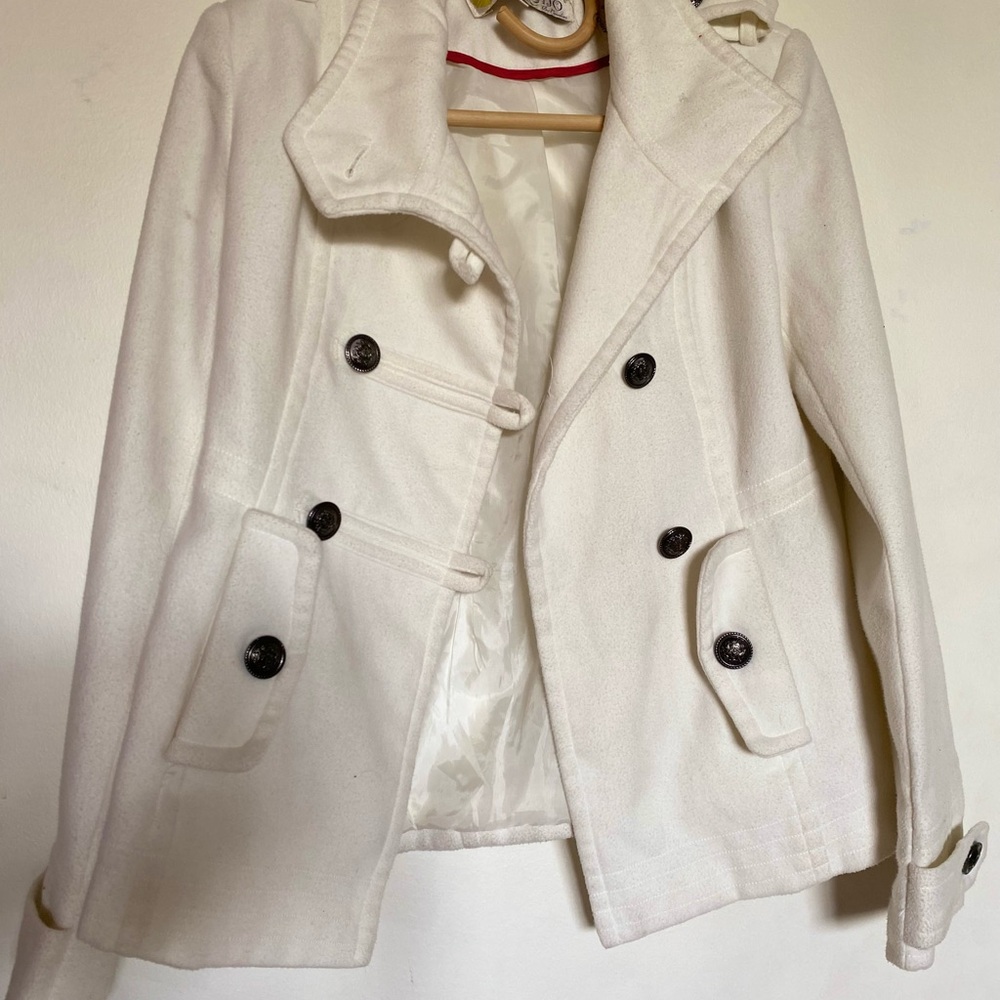 Soho Girls White Peacoat with Wide Lapels and Structured Design